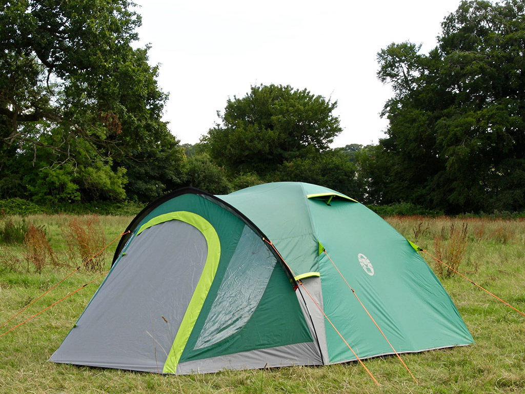 Coleman Kobuk Valley 4 Plus BlackOut koepeltent - Obelink.be